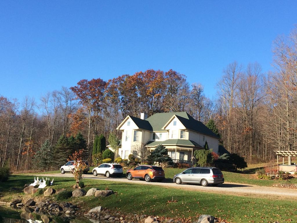 Spruce Hill Inn & Cottages Mansfield Bagian luar foto
