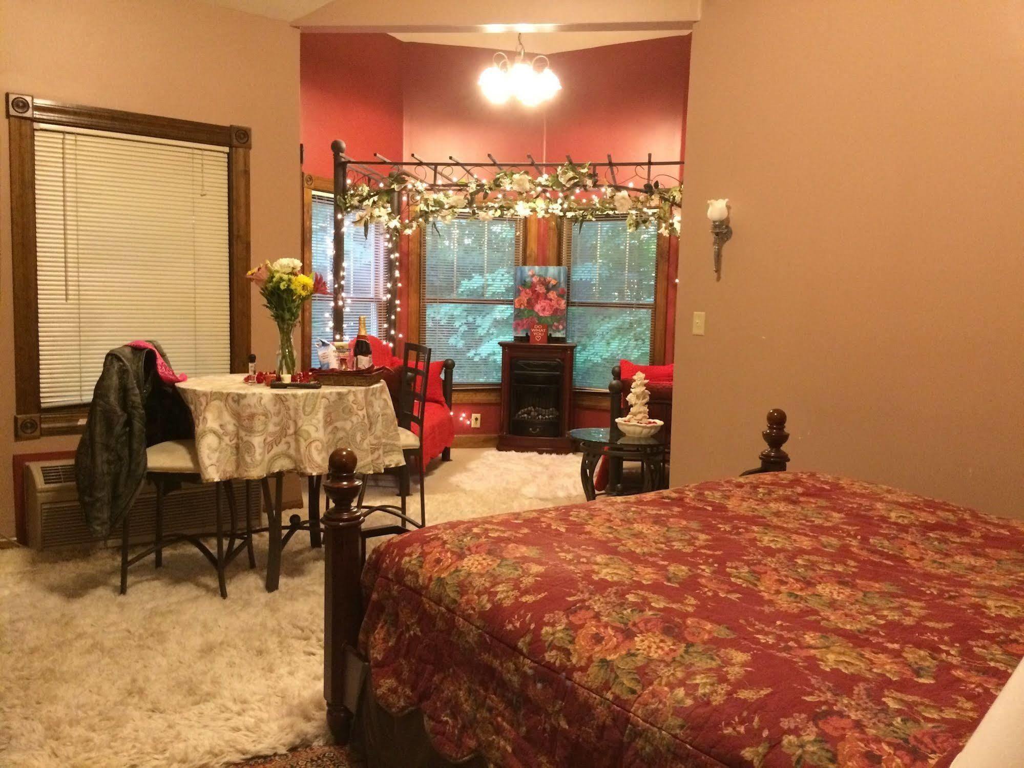 Spruce Hill Inn & Cottages Mansfield Bagian luar foto